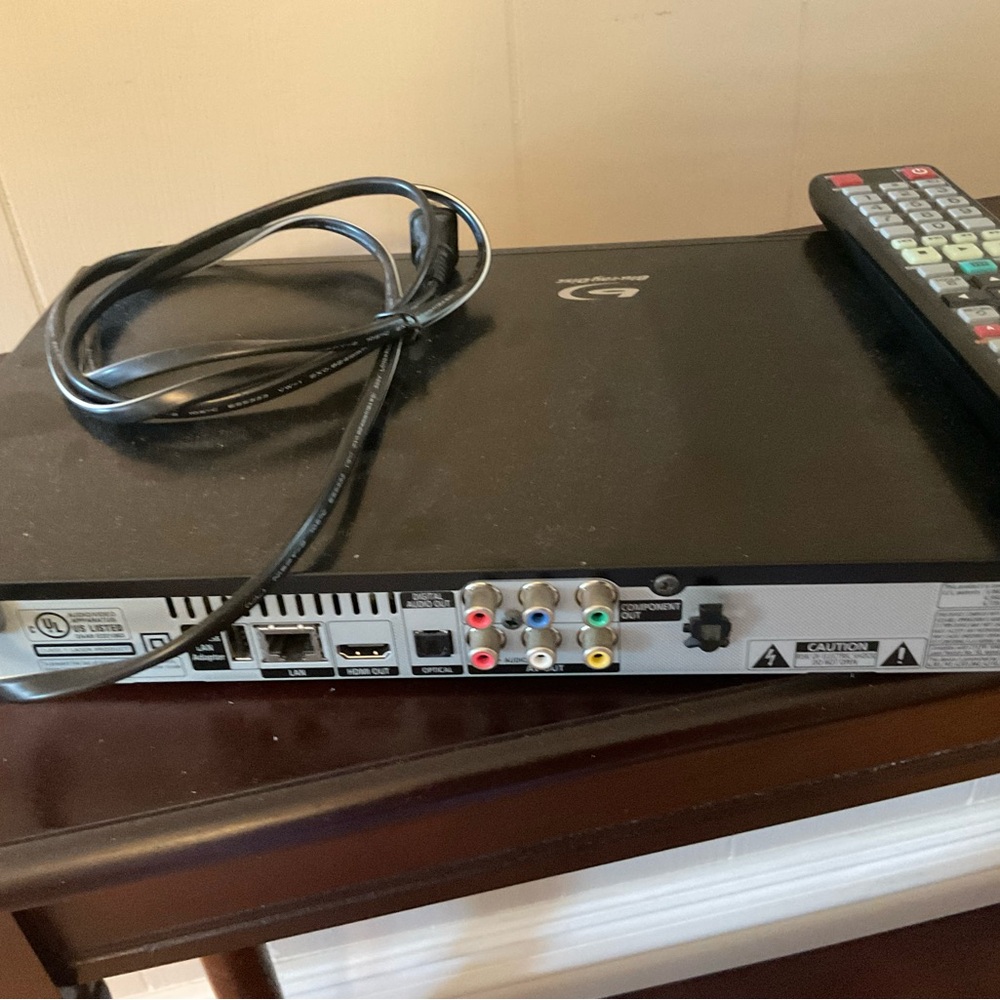 Blu-ray player - Picture 3 of 3